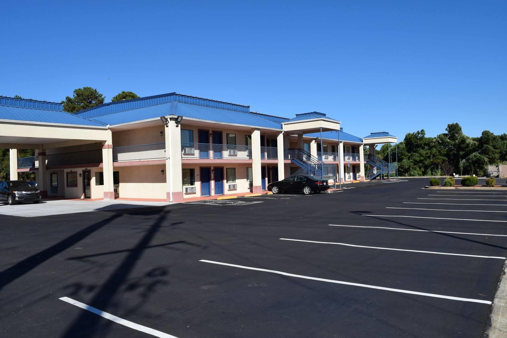 Royal Inn & Suites 더글라스빌 외부 사진